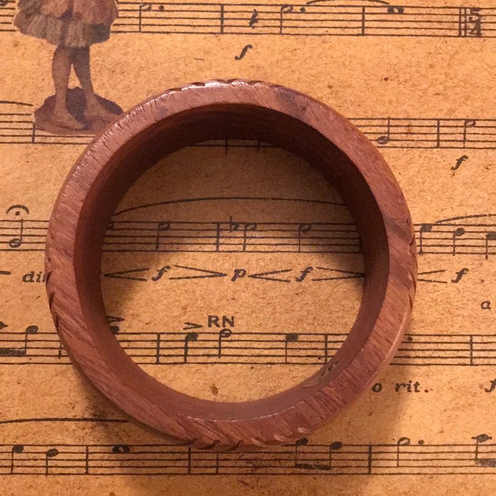 NEW~ Wood Hand Carved Bangle Bracelet - Picture 3 of 4